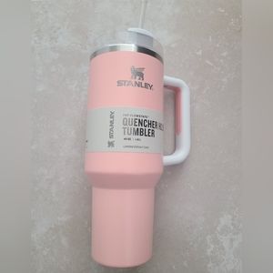 NWT Stanley 40 oz Quencher H2.0